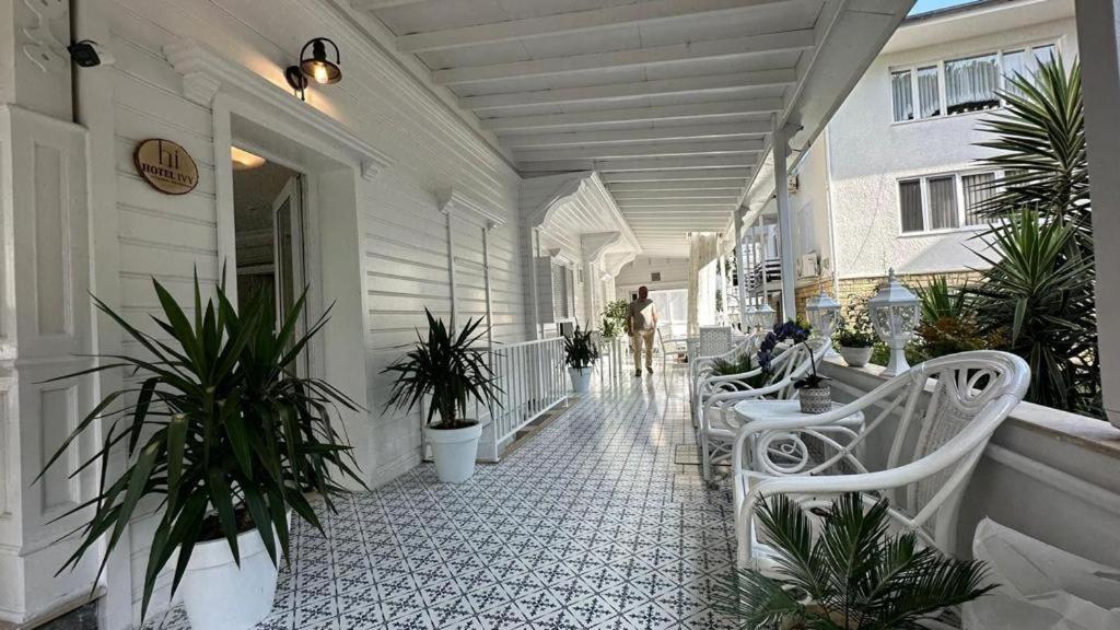 Hi Hotel Ivy Bueyuekada Prinseneilanden Buitenkant foto